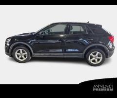 AUDI Q2 1.6 30 TDI BUSINESS S TRONIC