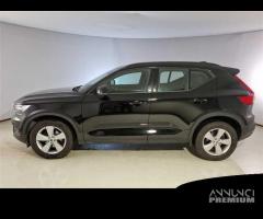 VOLVO XC40 T2 automatico Momentum Core - 2