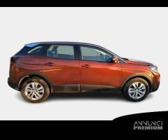 PEUGEOT 3008 BlueHDI 130 EAT8 S/S Business