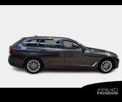 BMW 520 xDrive Business Auto MH48V Touring