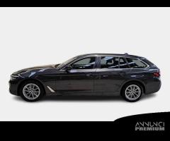 BMW 520 xDrive Business Auto MH48V Touring