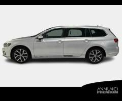 VOLKSWAGEN PASSAT VARIANT 2.0 TDI SCR 140kW Execut