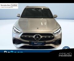 Mercedes-Benz GLA 200 D PREMIUM 4MATIC AUTO