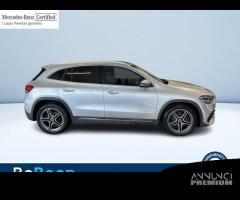 Mercedes-Benz GLA 200 D PREMIUM 4MATIC AUTO