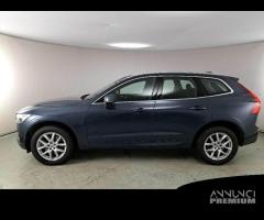 VOLVO XC60 B4 D AWD automatico Momentum Pro