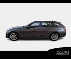 BMW 318 48V Business Advantage Touring auto