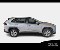 TOYOTA RAV 4 2.5 HV 178cv E-CVT Business 2WD