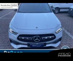 Mercedes-Benz GLA 180 D PREMIUM AUTO - 10