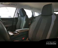 PEUGEOT 3008 BlueHDI 130 S/S Business - 5