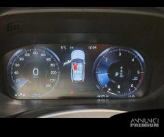 VOLVO XC60 B4 D AWD Geartronic Momentum