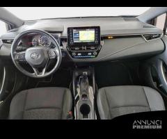 TOYOTA COROLLA 1.8 Hybrid Business 5 PORTE