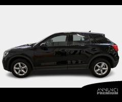 AUDI Q2 1.6 30 TDI BUSINESS S TRONIC - 2