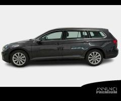 VOLKSWAGEN PASSAT VARIANT 2.0 TDI SCR EVO 110kW Bu - 2