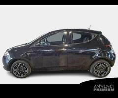 LANCIA YPSILON 1.0 HYBRID 5P - 1