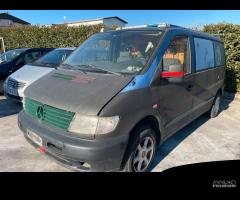 Ricambi usati per Mercedes Vito 220 CDI camper