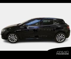 RENAULT MEGANE 1.5 DCI 85KW BLUE DUEL2 EDC 5 PORTE