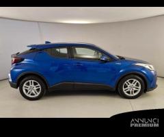 TOYOTA C-HR 1.8H 98CV E-CVT Business