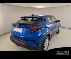 TOYOTA C-HR 1.8H 98CV E-CVT Business