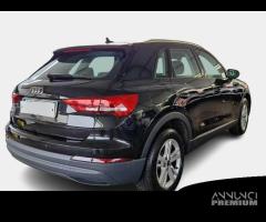 AUDI Q3 35 TDI S tronic Business