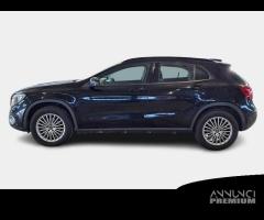 MERCEDES-BENZ GLA 200 d Automatic Business Extra