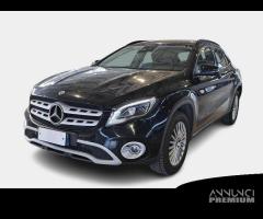 MERCEDES-BENZ GLA 200 d Automatic Business Extra