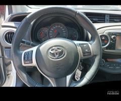 Toyota Yaris 1.0 benzina anno 2013 1kr-fe per rica - 14