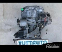 Cambio automatico Nissan Micra 2003 1386CC B. CR14