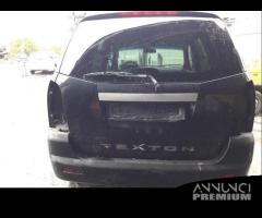 Ssangyong Rexton 2.7 xdi anno 2005 per ricambi (2a - 4