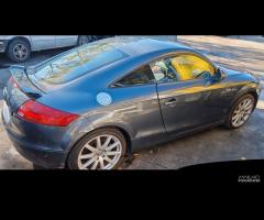 Audi TT 8J 2.0 tfsi coupè per ricambi (2a)