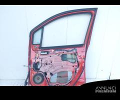 6800151K00000 PORTA ANTERIORE DX SUZUKI SPLASH (EX