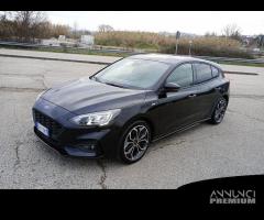 Ford Focus V 2022 1.0t ecoboost h ST-Line 125cv - 1