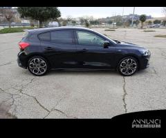 Ford Focus V 2022 1.0t ecoboost h ST-Line 125cv - 4