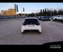 Toyota Yaris IV 2020 1.5h Lounge - 6