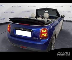 MINI Mini Cabrio F57 2018 Diesel 1.5 Cooper D...