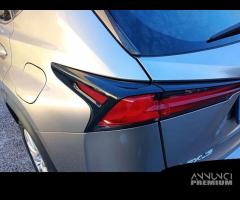 Lexus NX I 2018 300h 2.5 Premium 4wd cvt - 9