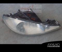 Faro anteriore destro Peugeot 206 01-05 1.1