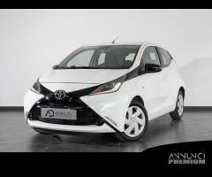 Toyota Aygo 1.0 VVT-i 69 CV 5 porte x-play