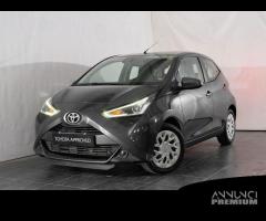 Toyota Aygo Connect 1.0 VVT-i 72 CV 5 porte x...