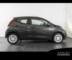 Toyota Aygo Connect 1.0 VVT-i 72 CV 5 porte x... - 14