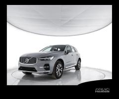 VOLVO XC60 T6 AWD Plug-in hybrid Elettrica/Benzi