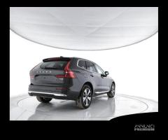 VOLVO XC60 T6 AWD Plug-in hybrid Elettrica/Benzi