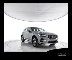 VOLVO XC60 T6 AWD Plug-in hybrid Elettrica/Benzi