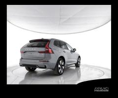 VOLVO XC60 T6 AWD Plug-in hybrid Elettrica/Benzi