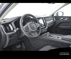 VOLVO XC60 T6 AWD Plug-in hybrid Elettrica/Benzi - 8