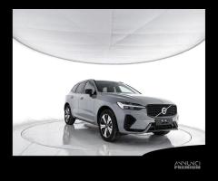 VOLVO XC60 T6 AWD Plug-in hybrid Elettrica/Benzi