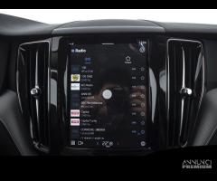 VOLVO XC60 T6 AWD Plug-in hybrid Elettrica/Benzi - 14