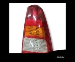 STOP FANALE POSTERIORE DESTRO FORD Focus S. Wagon - 1