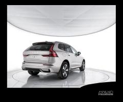 VOLVO XC60 T6 AWD Plug-in hybrid Elettrica/Benzi