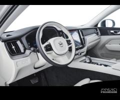 VOLVO XC60 T6 AWD Plug-in hybrid Elettrica/Benzi - 8