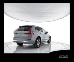 VOLVO XC60 T6 AWD Plug-in hybrid Elettrica/Benzi